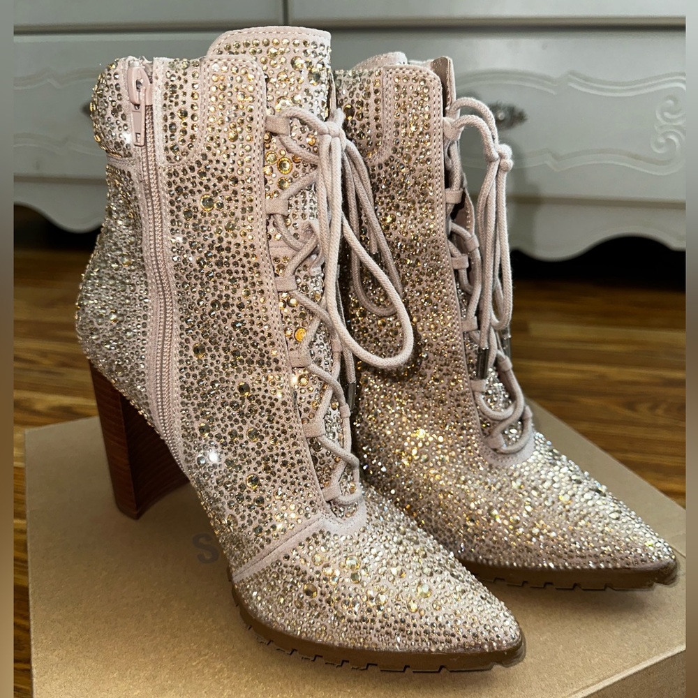 Steve Madden Illisa-R Bootie